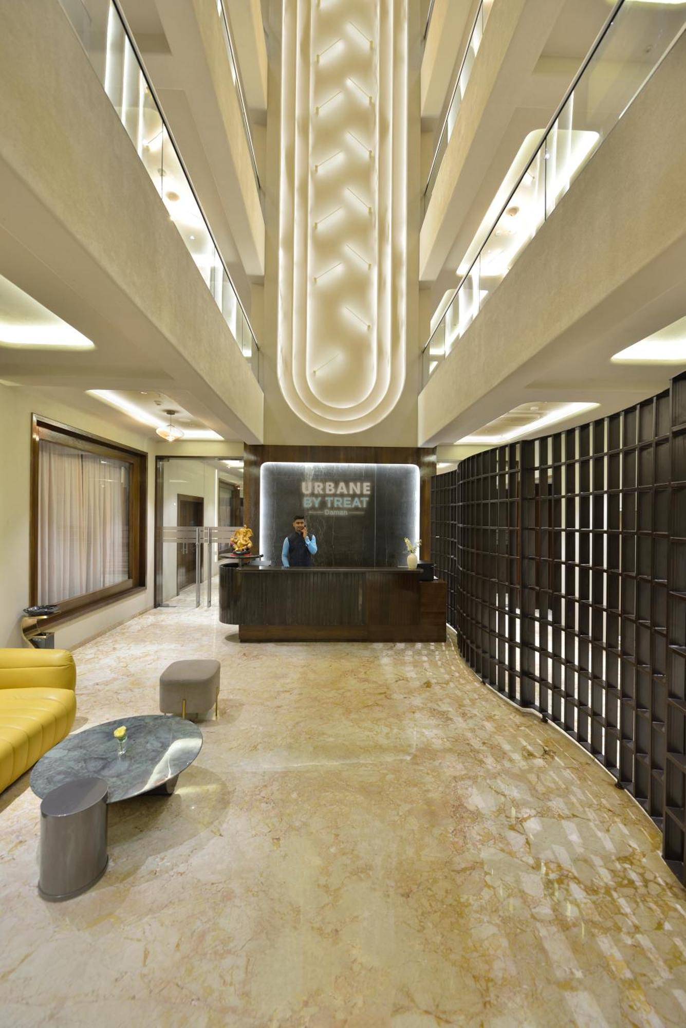 Urbane By Treat Daman Hotel Kültér fotó